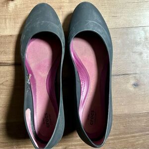 CROCS Black Wedge Shoes with Stylish Comfort